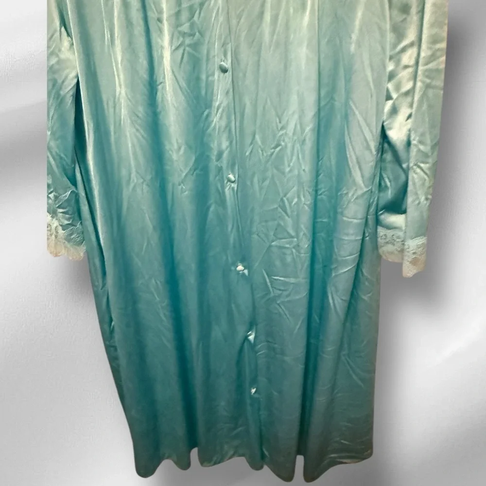 Vintage Vanity‎ Fair Robe